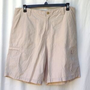 Covington Cream Cargo Shorts 38